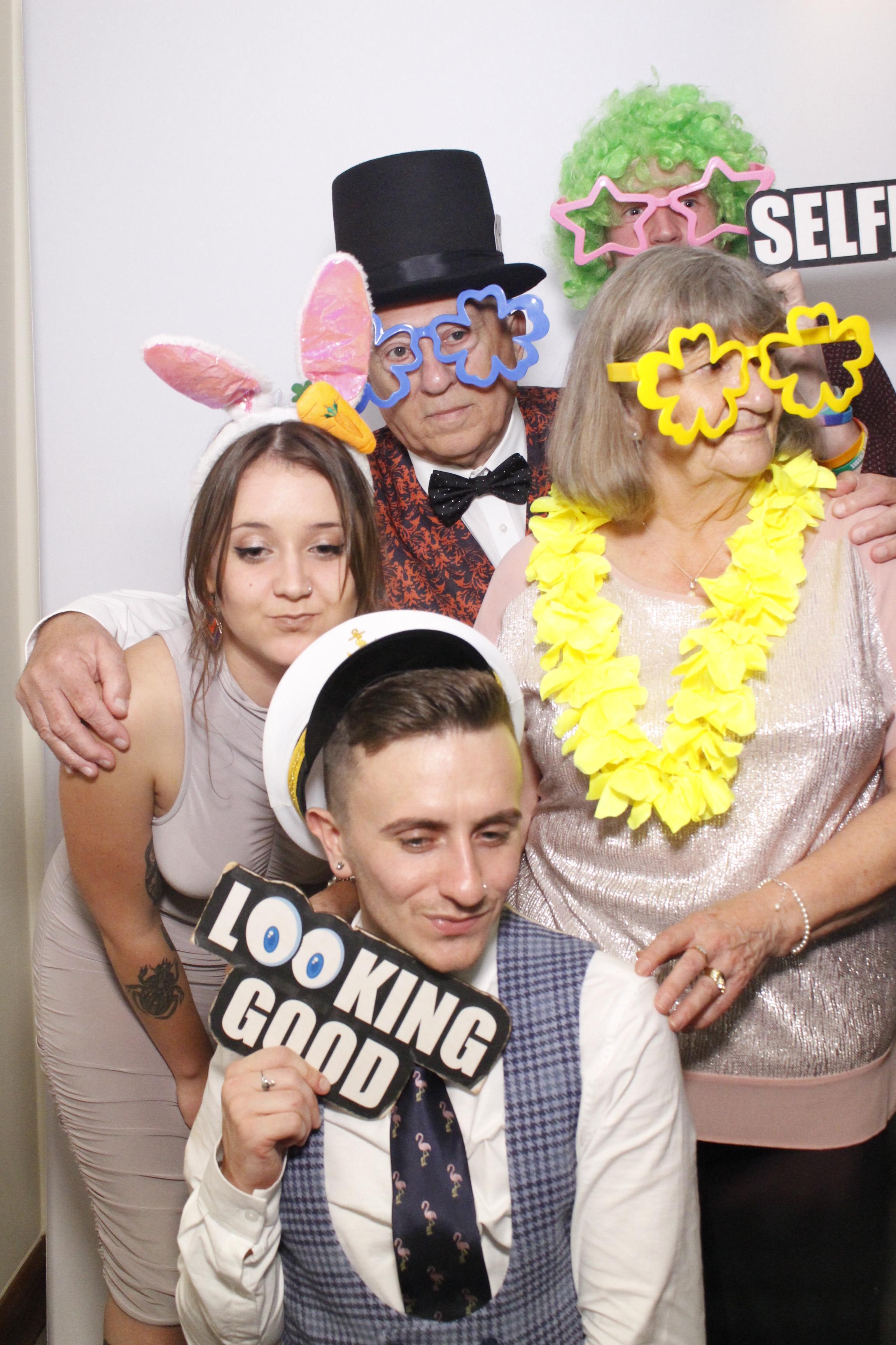 Luke & Emily's Wedding | View more photos from the event at gallery.myphotoboothexperience.co.uk/u/MyPhotoBoothExperienceLtd/Luke-Emilys-Wedding